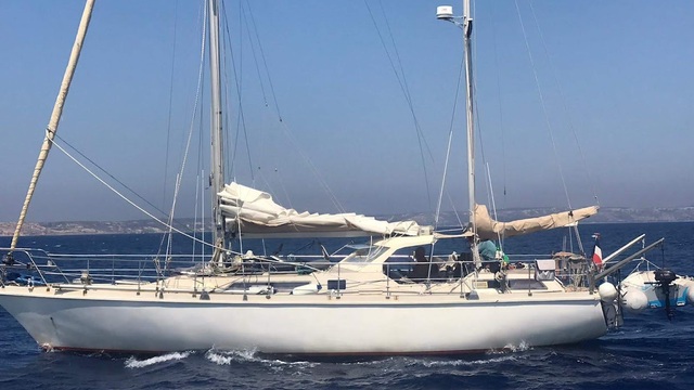 AMEL SHARKI   1982  A PARTAGER EN GRECE