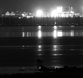 La mer en noir et blanc, rien que la mer, rien que du noir et blanc !