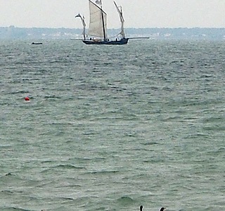 Vos navigations dans les seventies : photos vintage, cirés pattes d'eph et barbes salées  ! 