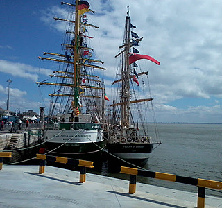 Voiles, coques, ponts et apparaux de vieux gréements 