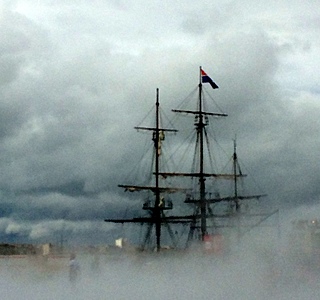 Voiles, coques, ponts et apparaux de vieux gréements 