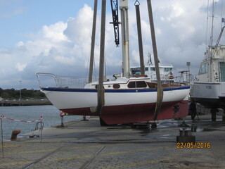 Sloop 700